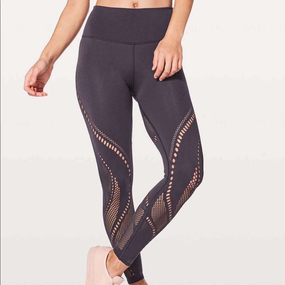 Lululemon Reveal Tight Purple